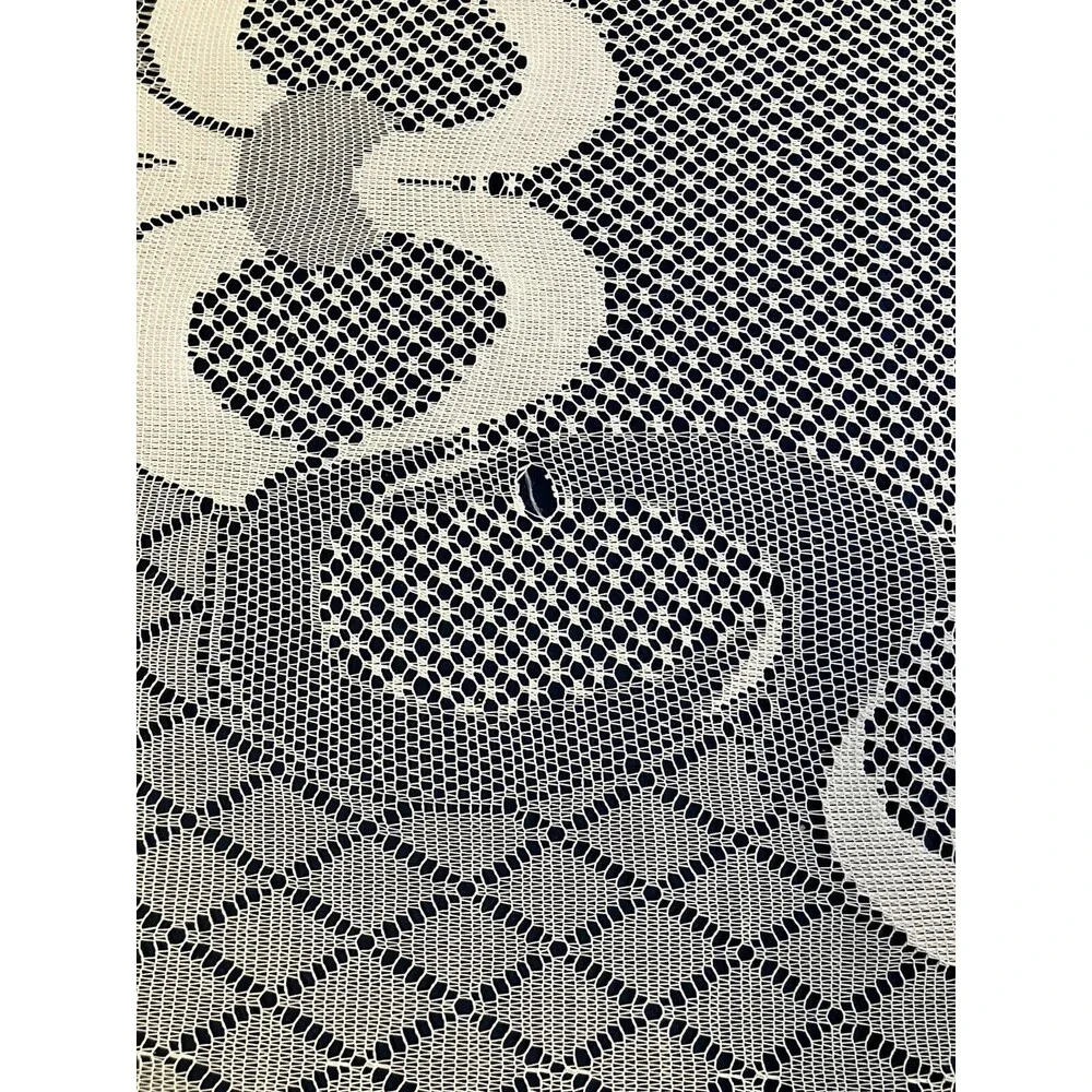 Christmas Lace Table Cloth - White - 82